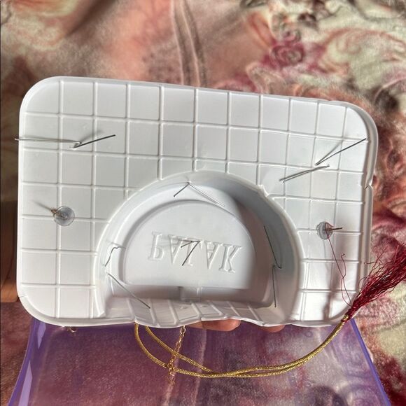 Bollywood style Indian Elegant Green and Gold Jewelry Set NIB NEVER USED - Picture 6 of 6